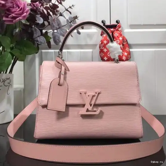 GRENELLE PM VUITTON LOUIS 0509